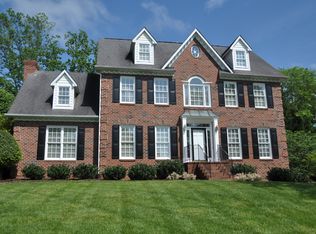 4112 Cherrylaurel Ln, Winston Salem, NC 27106