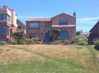2416 Magnolia Blvd W, Seattle, WA 98199