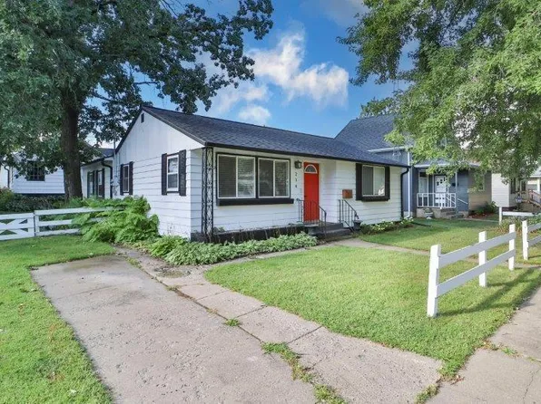 214 2nd St NW, Crosby, MN 56441