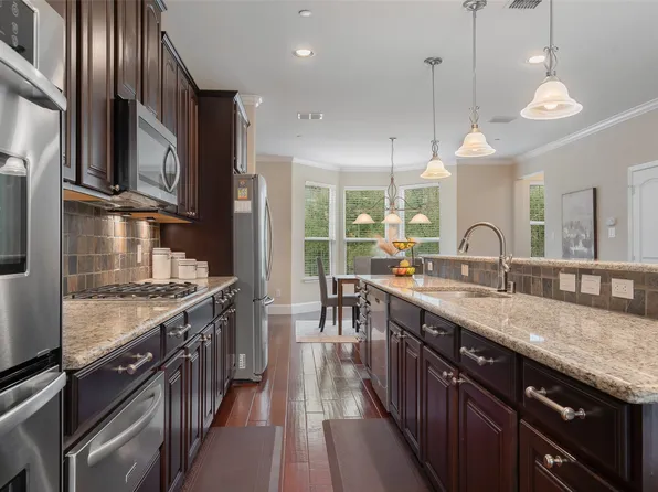 3934 Asbury Ln, Addison, TX 75001