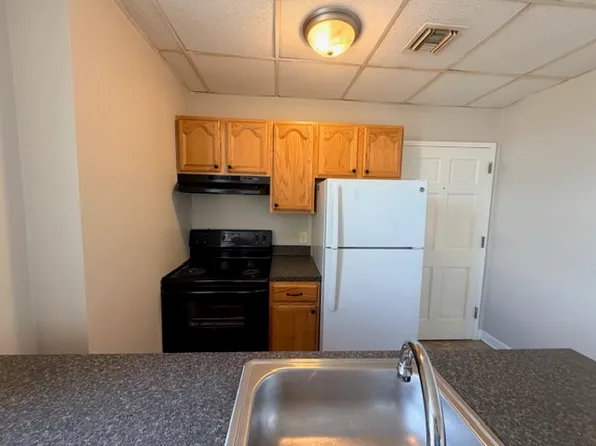 1 E Main St #11, Westminster, MD 21157