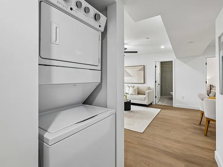 Salt + Sea - Luxury Coastal Apartments near Carlsbad Village — Photo 40