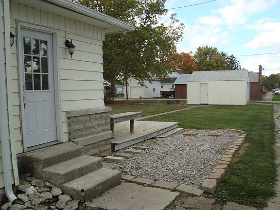 Side view w/view of garage