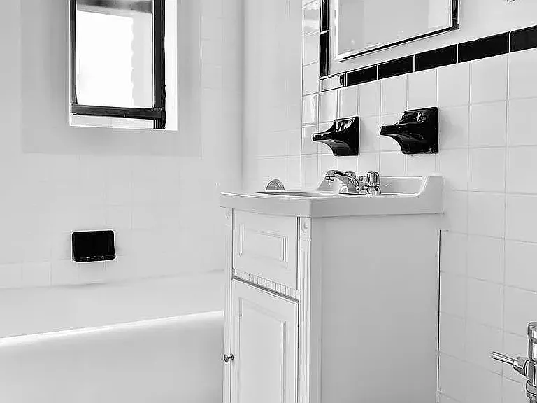 400 E 50th St #3G — Photo 6