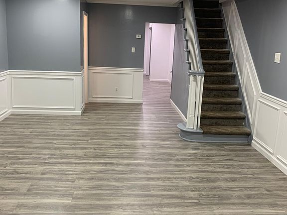3rd image of 205 Stroud St
