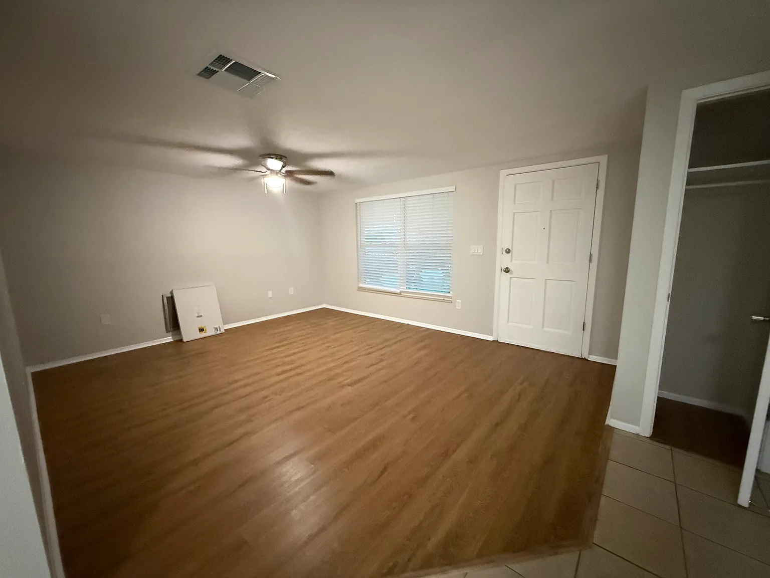 2 bed, 1276 sqft, $1,600 — Photo 2
