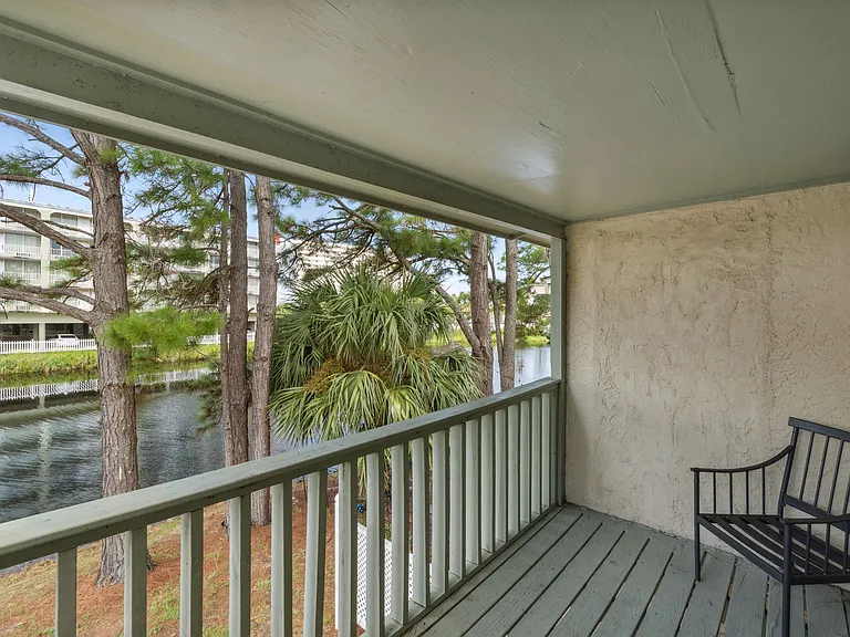 124 Robin Ln — Photo 25