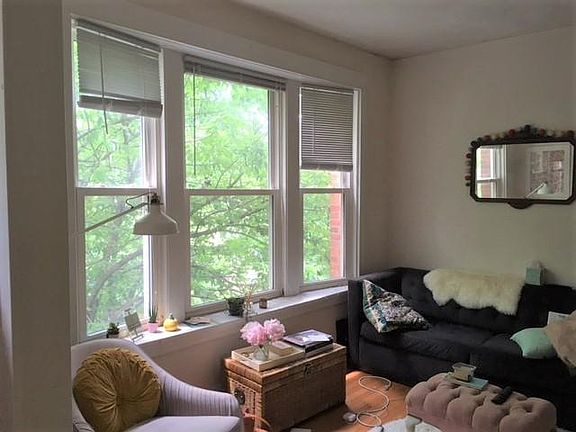 3rd image of 5243 N Winchester Ave #2