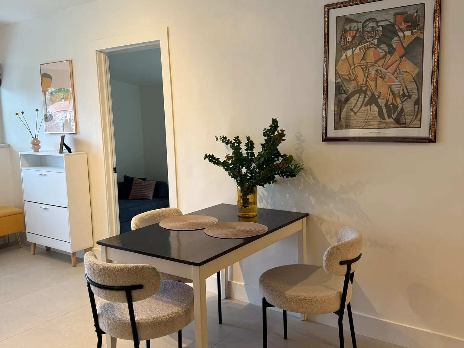 3 bed, 950 sqft, $3,800 — Photo 4
