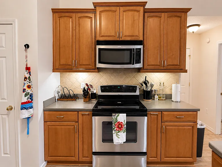9655 Parker Lake Cir — Photo 16