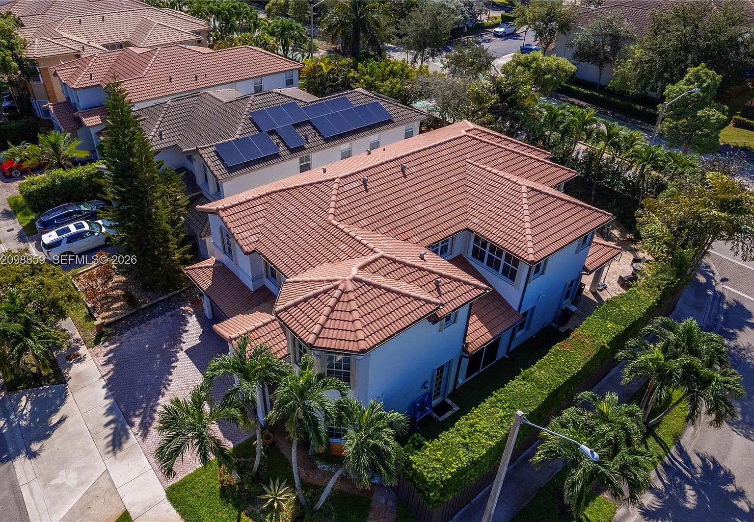 Islands At Doral Northwes — Photo 2