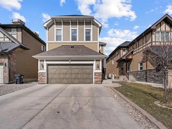 15 E Sherwood Sq NW, Calgary, AB T3R 0N7