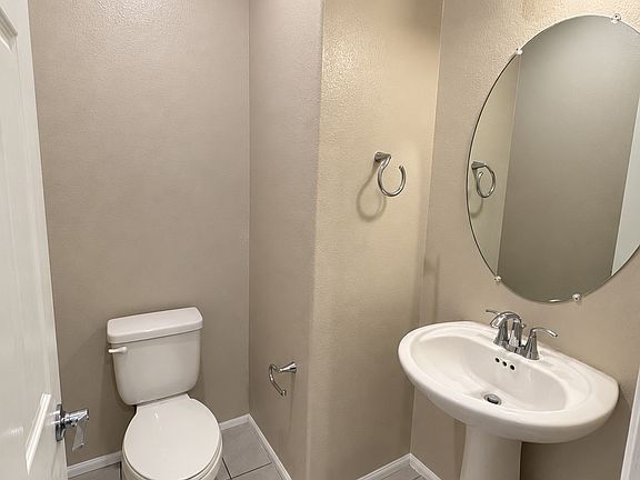 3rd image of 632 Sedum Ave