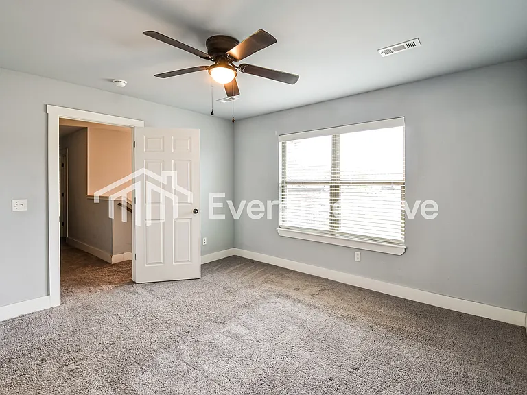 3573 Knox Loop — Photo 10