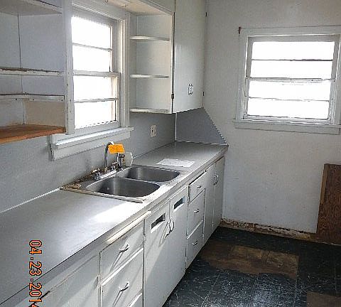 5th image of 350 S Cooper Ave