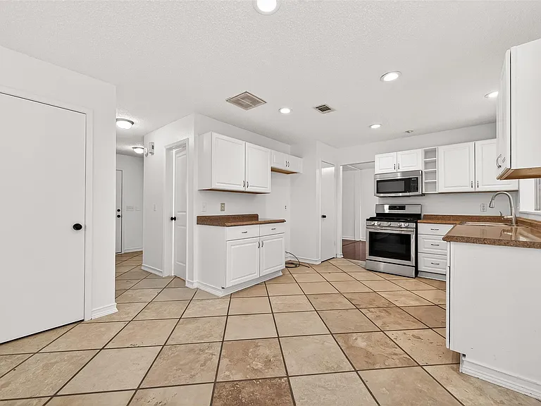 42 Rockridge Dr — Photo 15