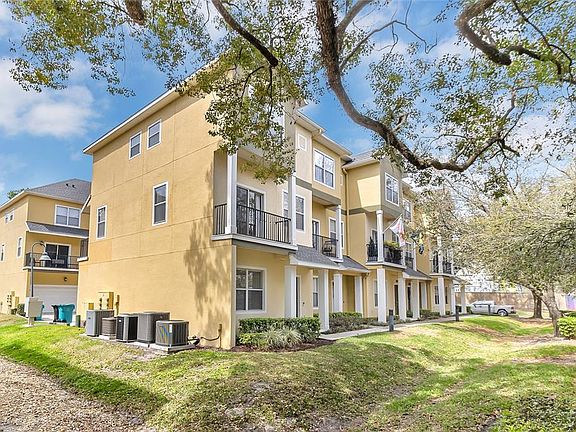 4th image of 28 W ESTHER STREET #E
