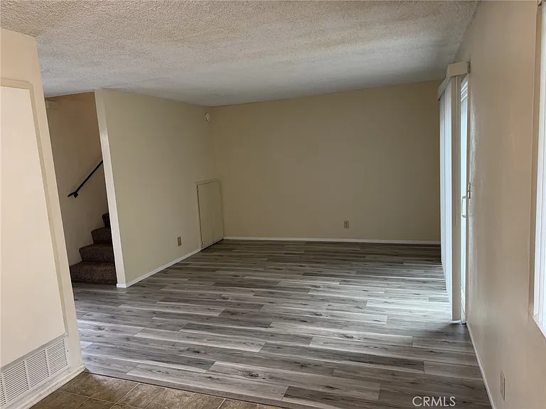9090 Colony Pl #B — Photo 8