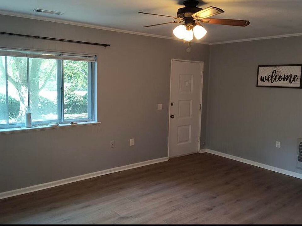 2nd image of 671 Lupton Dr