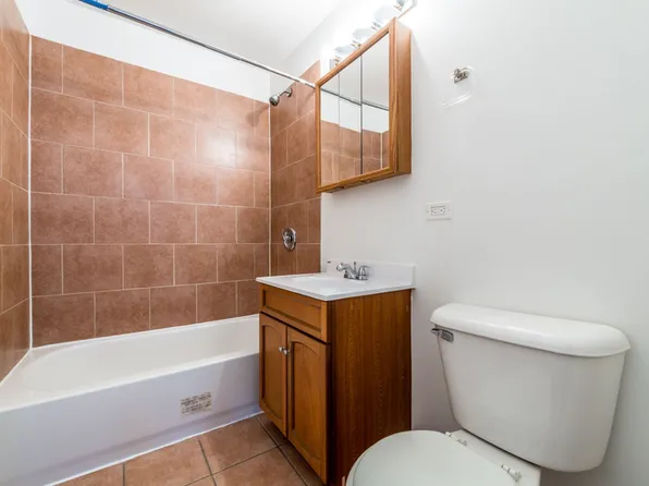 8514 S Crandon Chicago, IL 60617, 8514 S Crandon Ave Unit 85203, Chicago, IL 60617