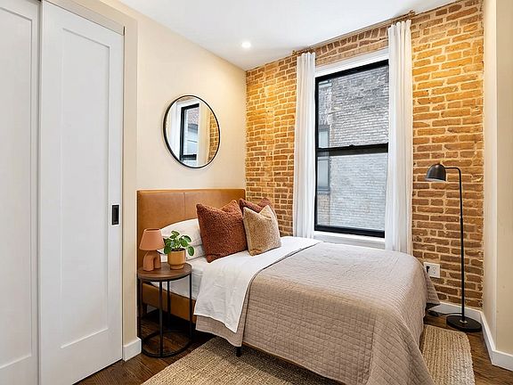 3rd image of 224 8th Ave APT 16