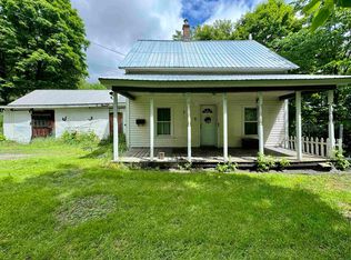 57 Spruce St, Saint Johnsbury, VT 05819