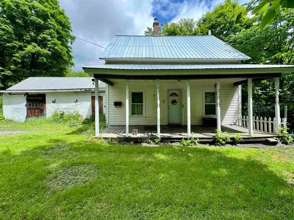 57 Spruce Street, St. Johnsbury, VT 05819