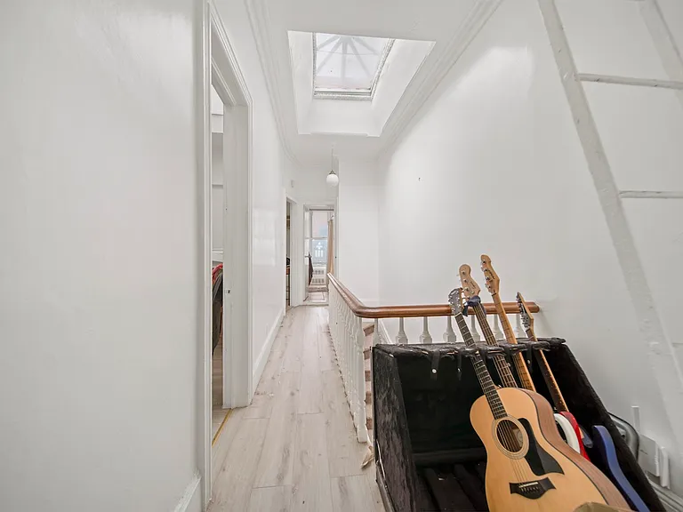 306 E 81st St #2 — Photo 4