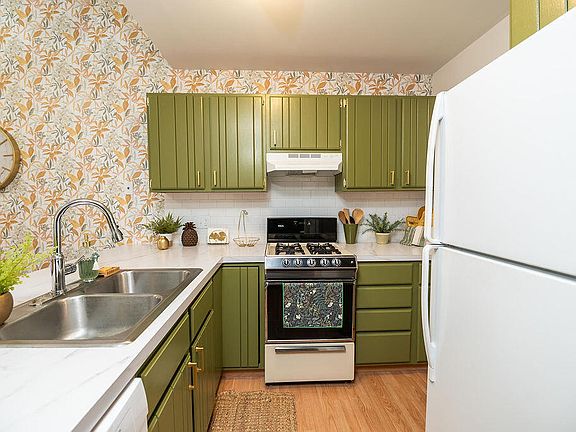 5th image of 3487 Stonevalley Ln SW