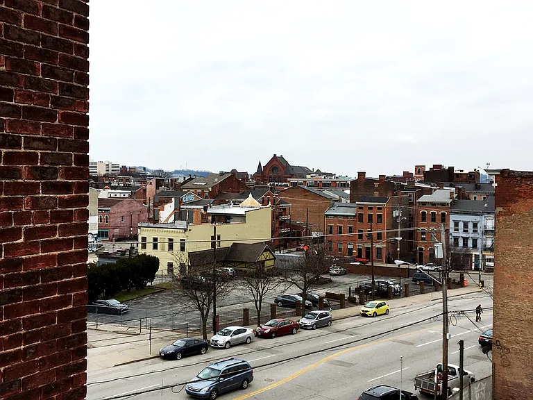 1607 Main St #7 — Photo 16