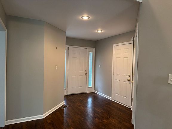 2nd image of 116 Shady Maple Dr