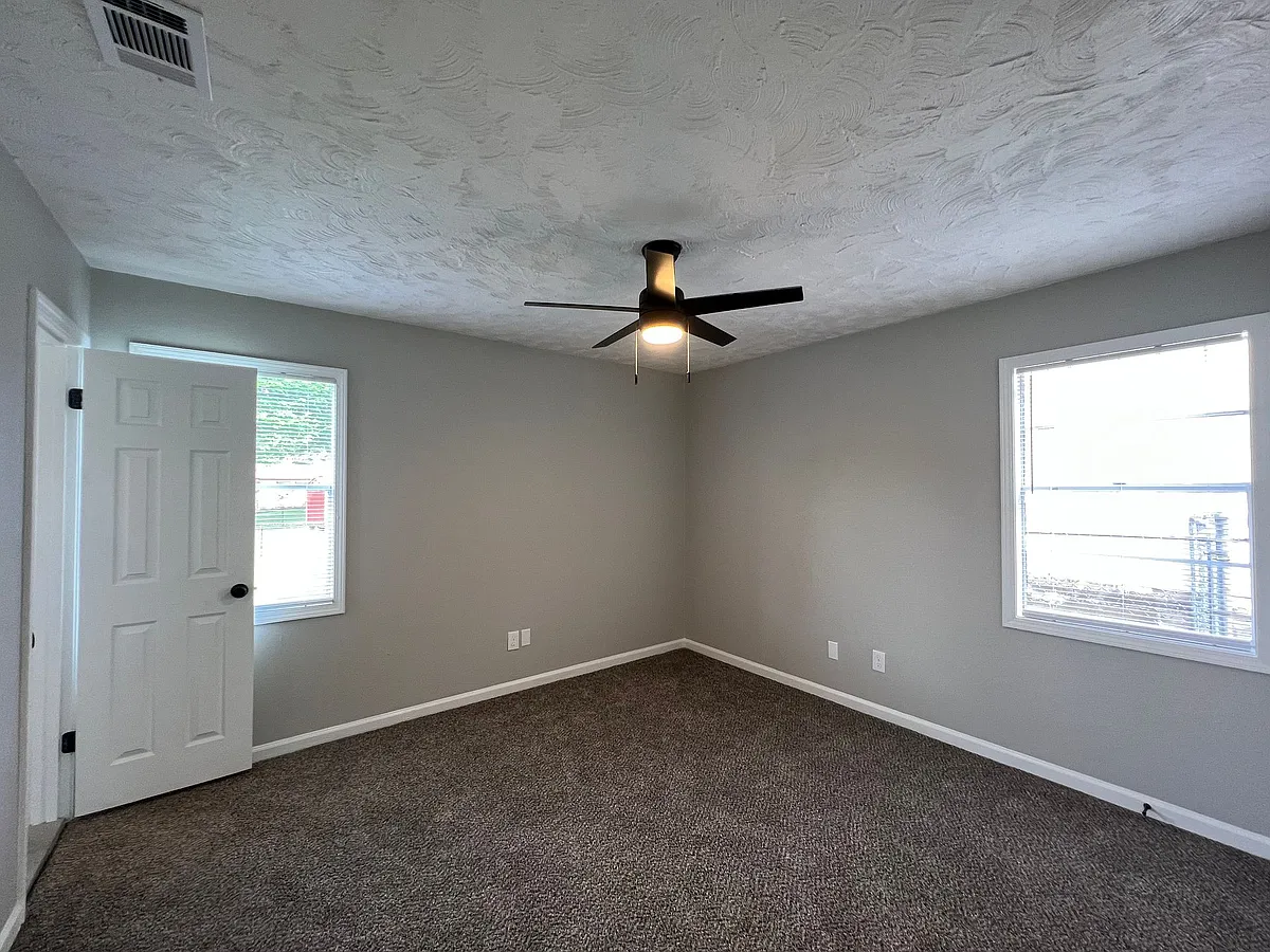Building Photo - 3801 Marsonne St