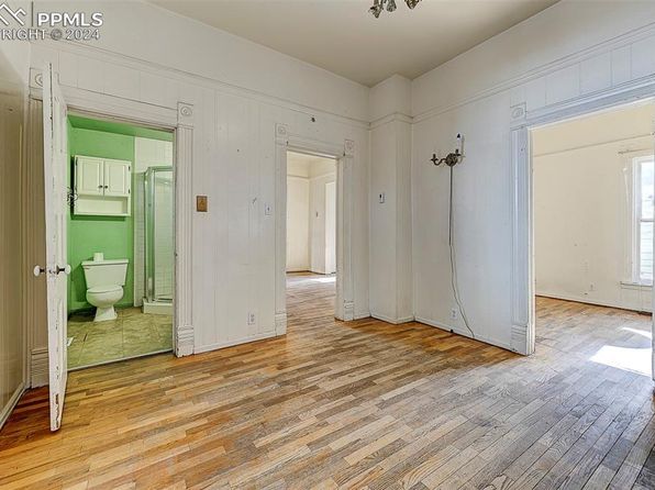 colorado-springs-colorado-243806642 picture