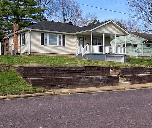 2nd image of 413 Rosedale Ave