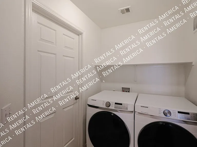 5303 N 7th St #232 — Photo 12