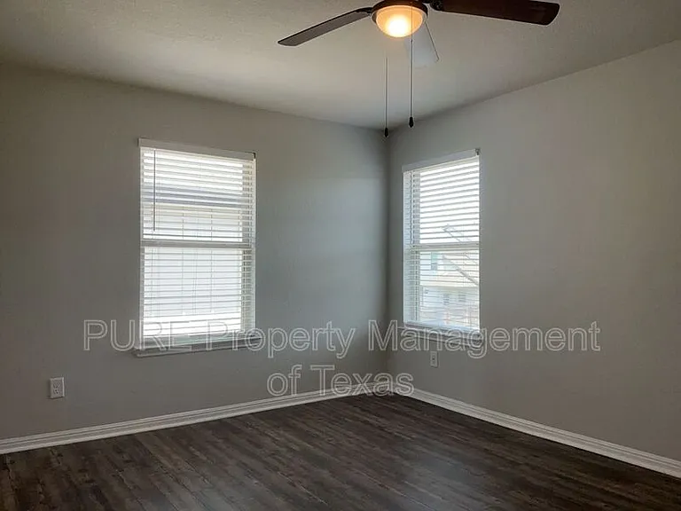 161 Nogalito Way — Photo 34