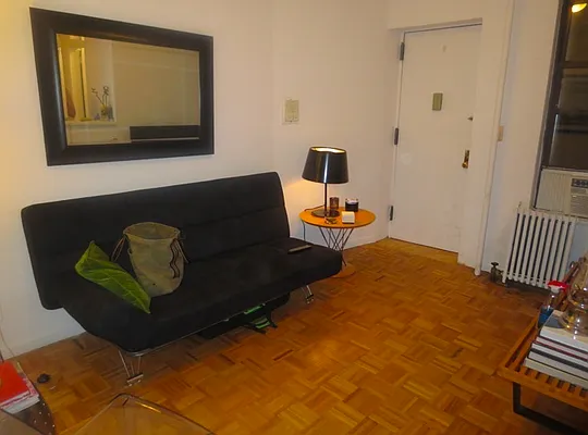 Rented by Mdrn Residential | media 11