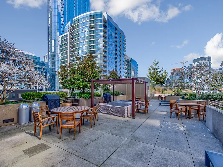 910 Lenora St #903 — Photo 12