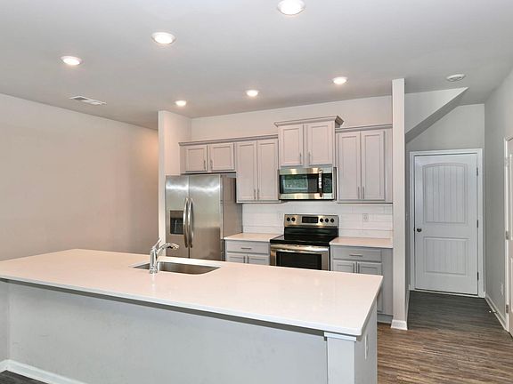 2nd image of 276 Turner Ln