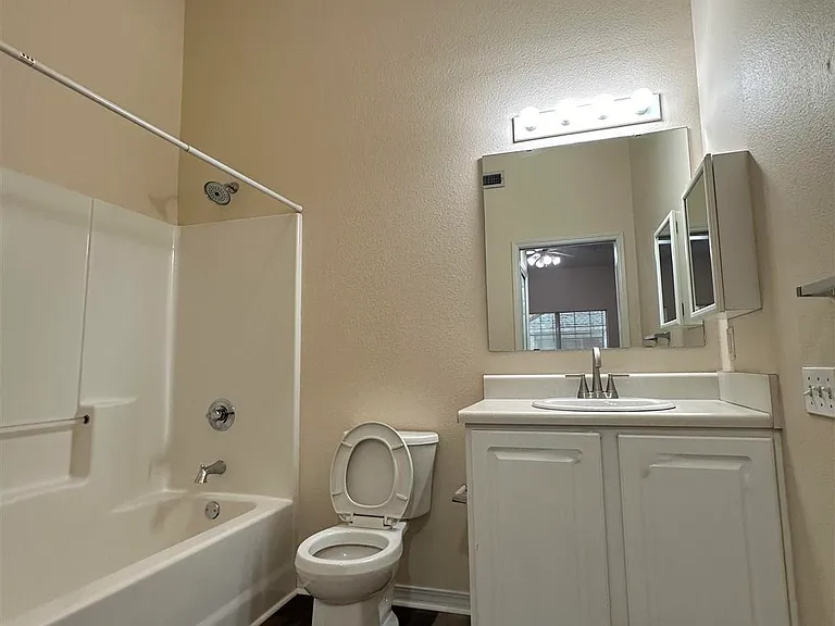 7101 Joy St #A7 — Photo 17