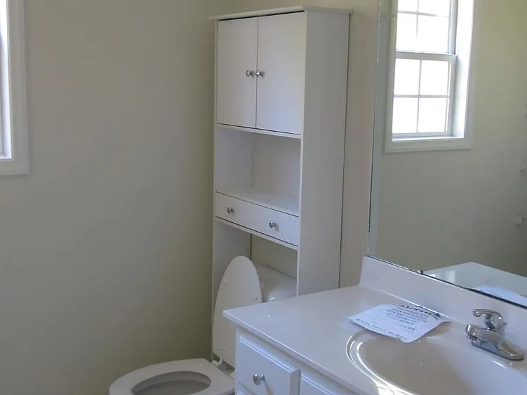 111 Luke Ct — Photo 8