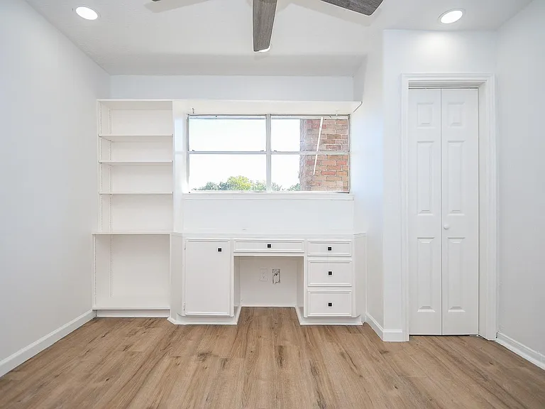 7703 Braesridge Ct — Photo 25