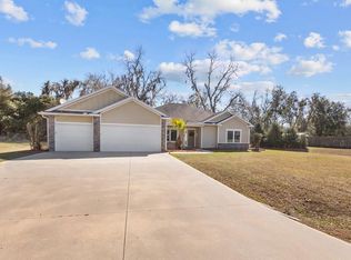 201 SW 22nd Ave, Trenton, FL 32693
