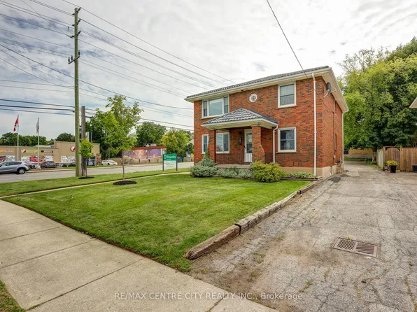 587 Lambton St, London, ON N5Y 4G1
