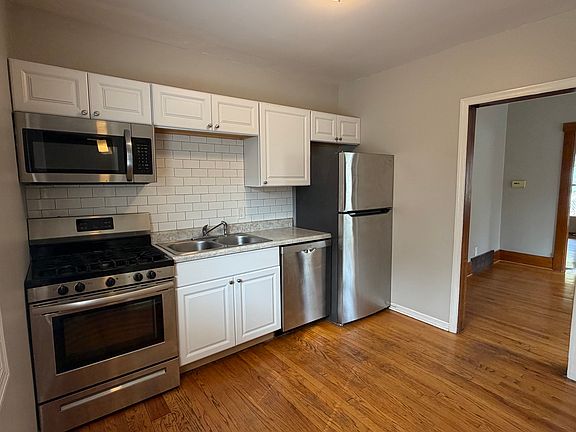 2nd image of 1046 S 33rd St
