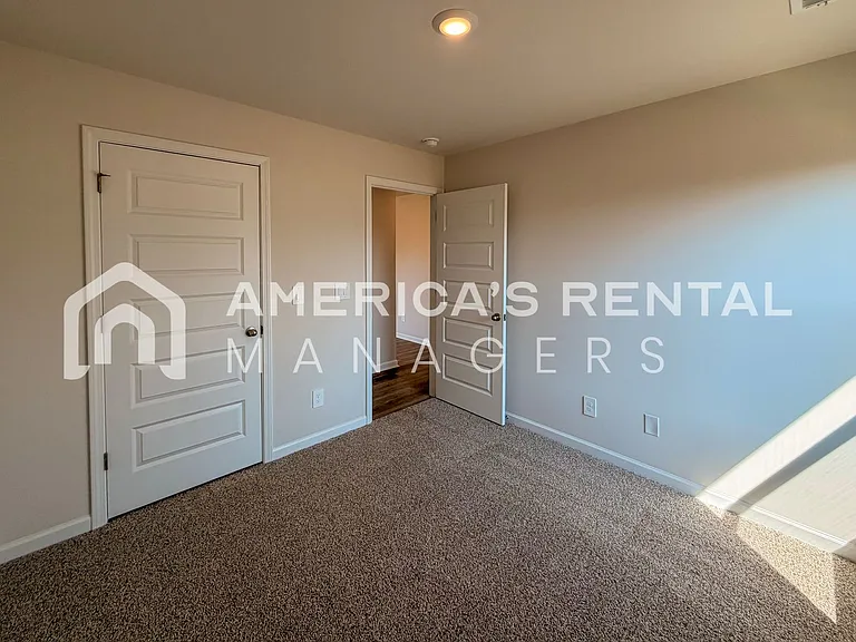 118 Jonboy Ave — Photo 31
