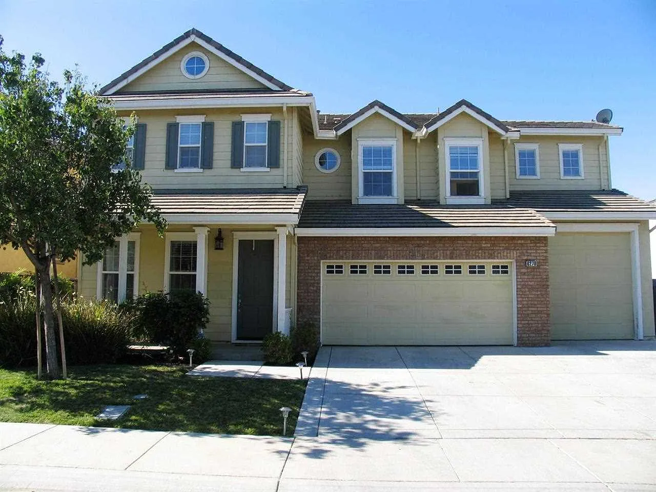 6270 Crystal Springs Cir photo 1