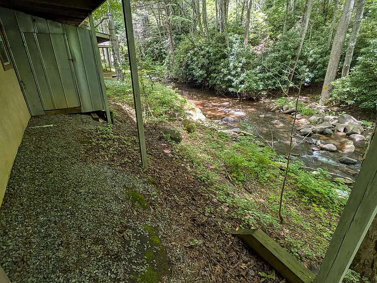 326 Cove Creek Rd — Photo 35