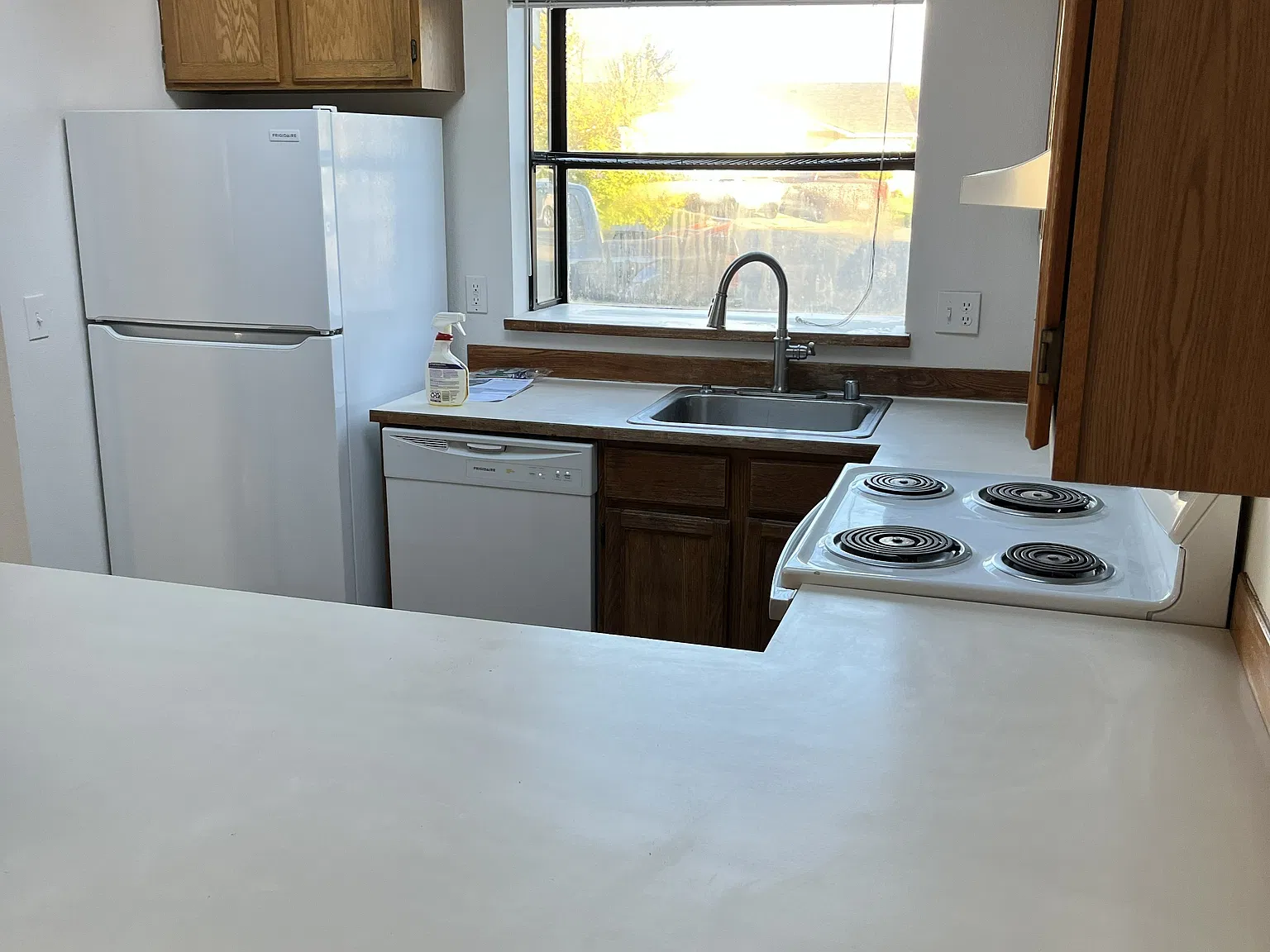 3 bed, 1.5 bath, 1161 sqft, $2,250 — Photo 3