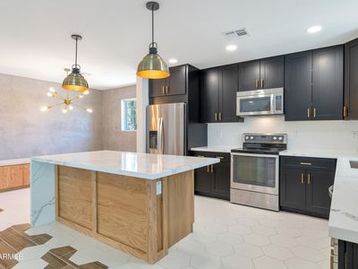 8151 N Royal Palm Cir, Phoenix, AZ, 85020